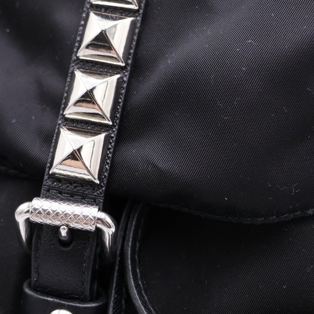 PRADA(プラダ) スタッズ テスート ナイロン シルバー金具 バックパック リュックサック ブラック レディース