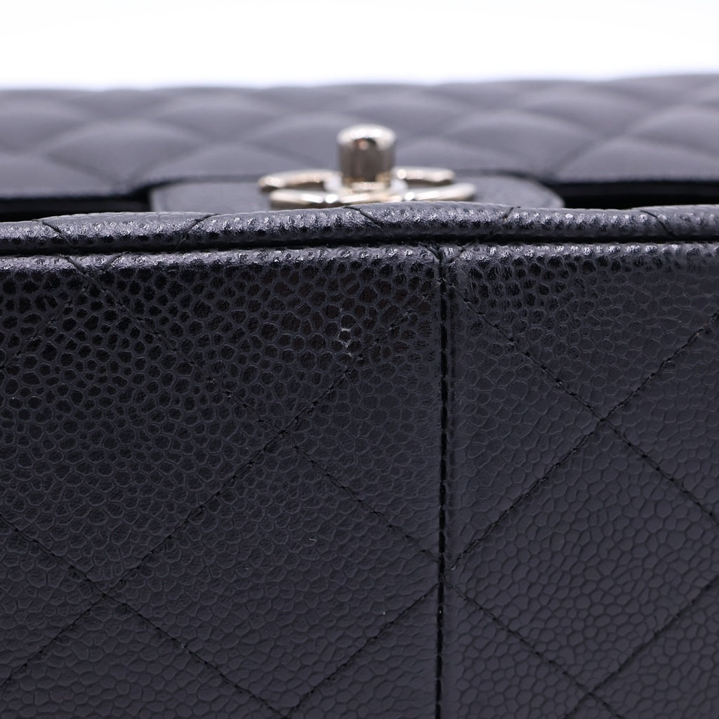 CHANEL(シャネル) デカマトラッセ 30 WフラップWチェーンショルダーバッグ ブラック キャビアスキン シルバー金具 14番台 A58600 レディース