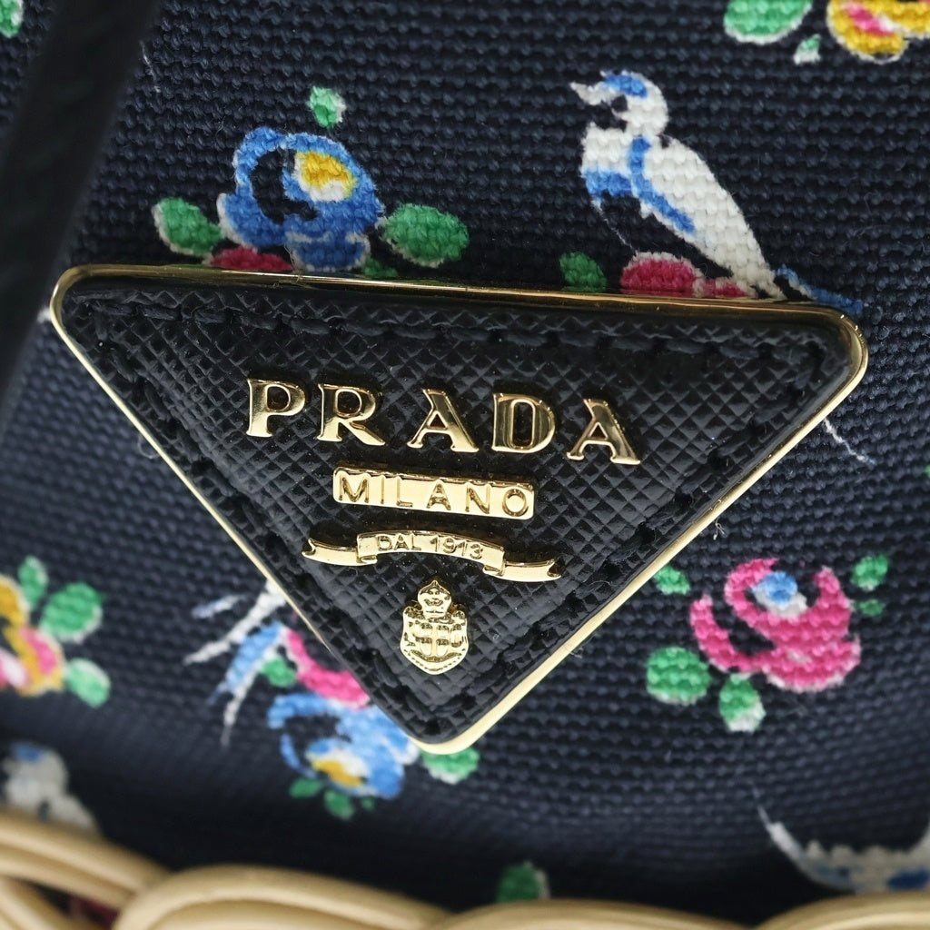 PRADA(プラダ) 2WAY かごバッグ ハンドバッグ ショルダーバッグ ブラック×ベージュ フラワープリント ウィッカー×キャンバス 1BE040 ゴールド金具 レディース