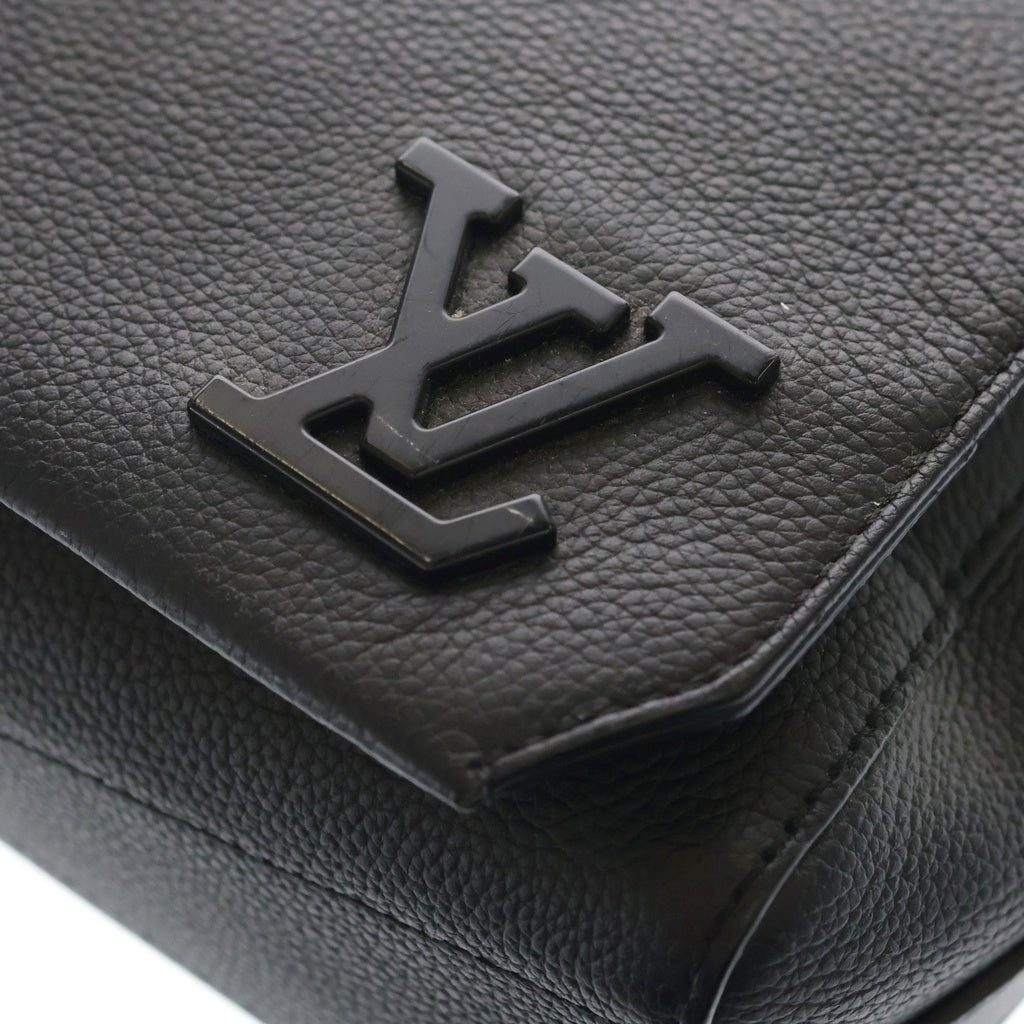 LOUIS VUITTON(ルイヴィトン) LVアエログラム テイクオフ・メッセンジャー ショルダーバッグ ブラック レザー M57080 ブラック金具