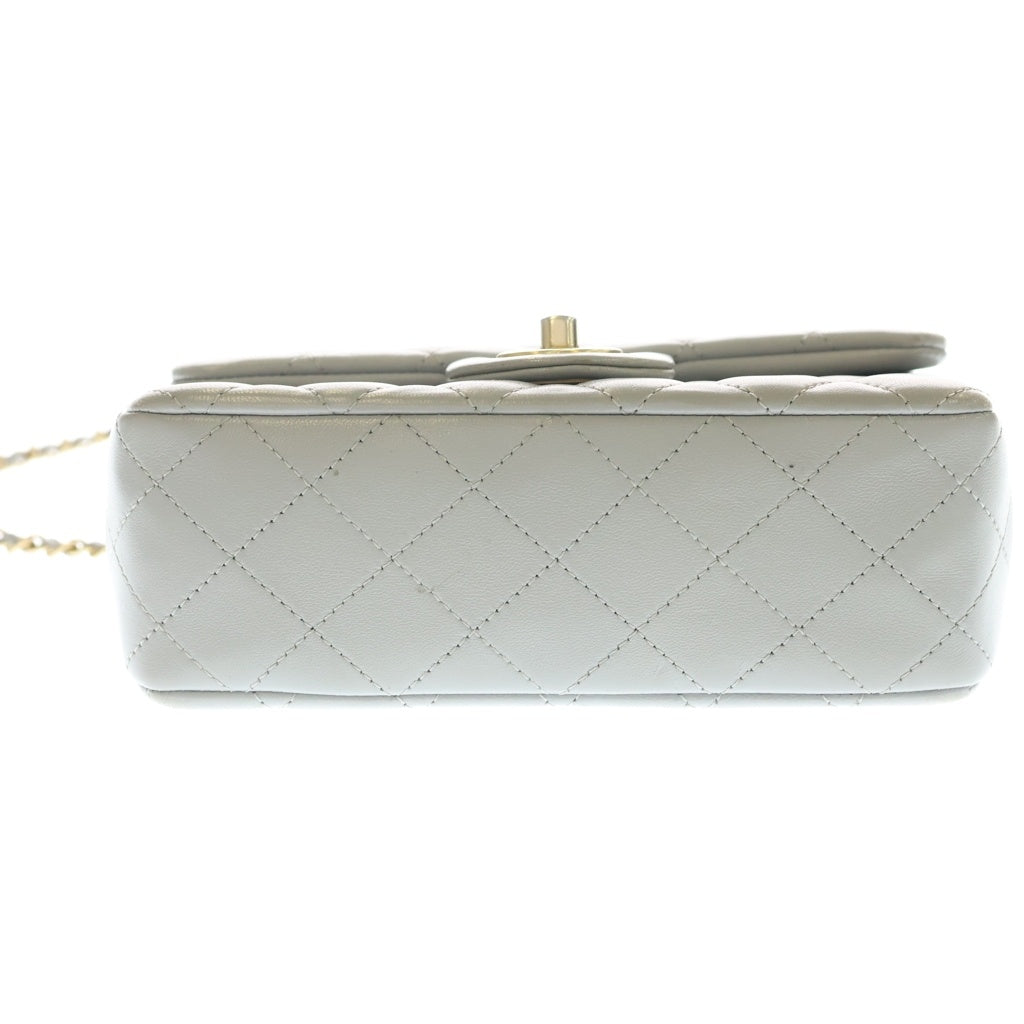 CHANEL(シャネル) ミニ マトラッセ20 ココボール Sフラップ ラムスキン レザー Sチェーンショルダーバッグ グレー ゴールド金具 プレート レディース