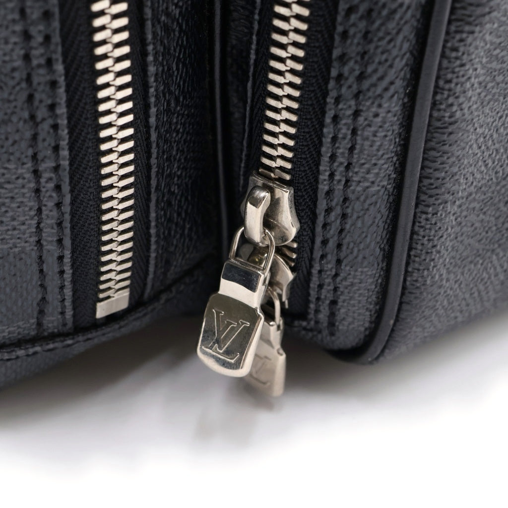 LOUIS VUITTON(ルイヴィトン) ダミエ グラフィット カメラ・バッグ ショルダーバッグ ブラック レザー×PVC N58027 シルバー金具 レディース