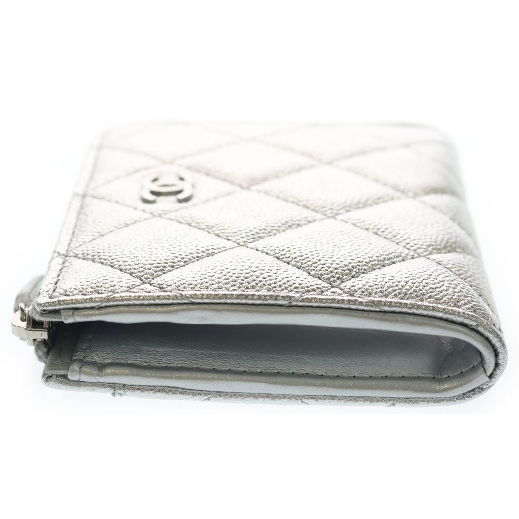 CHANEL(シャネル) マトラッセ L字ファスナー コンパクトウォレット ミニ財布 シルバー キャビアスキン AP3999 シルバー金具 レディース