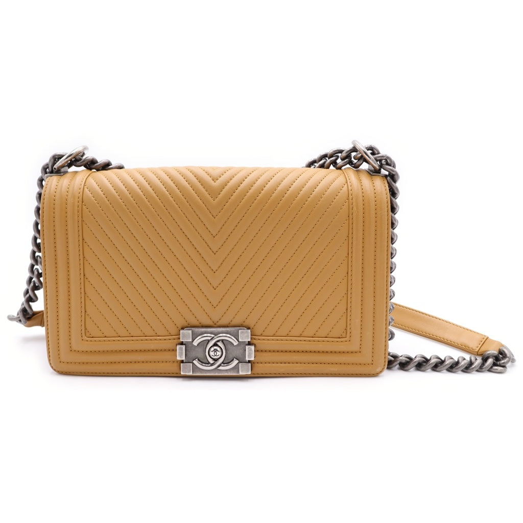 CHANEL(シャネル) ボーイシャネル25 シェブロン Vステッチ チェーンショルダーバッグ キャメル ブラウン レザー シルバー金具 レディース