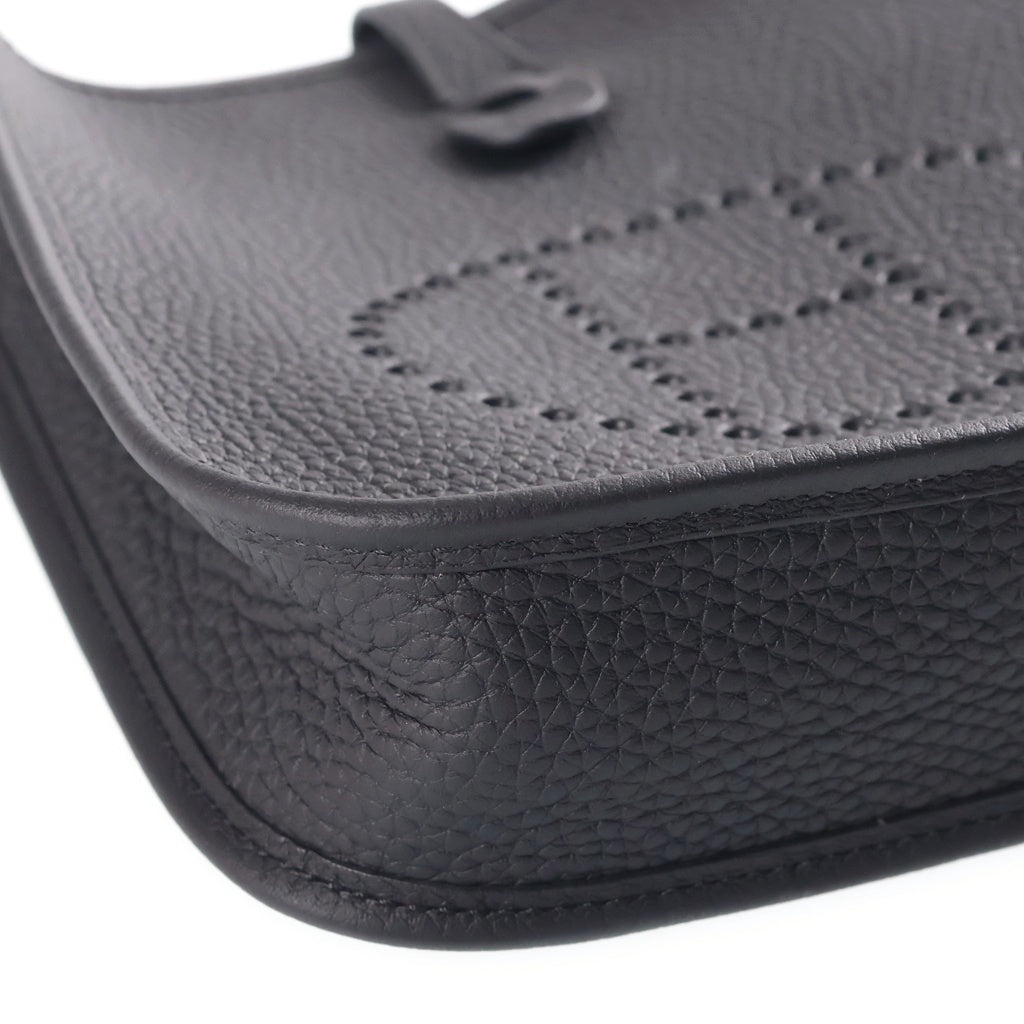 HERMES(エルメス) エヴリンTPM ショルダーバッグ ブラック トリヨン K刻印 ゴールド金具 レディース