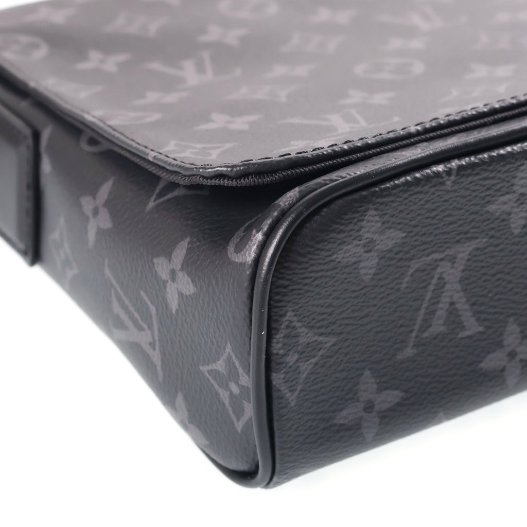 LOUIS VUITTON(ルイヴィトン) モノグラムエクリプス ディストリクトPM ショルダーバッグ ブラック レザー×PVC M44000 シルバー金具 レディース