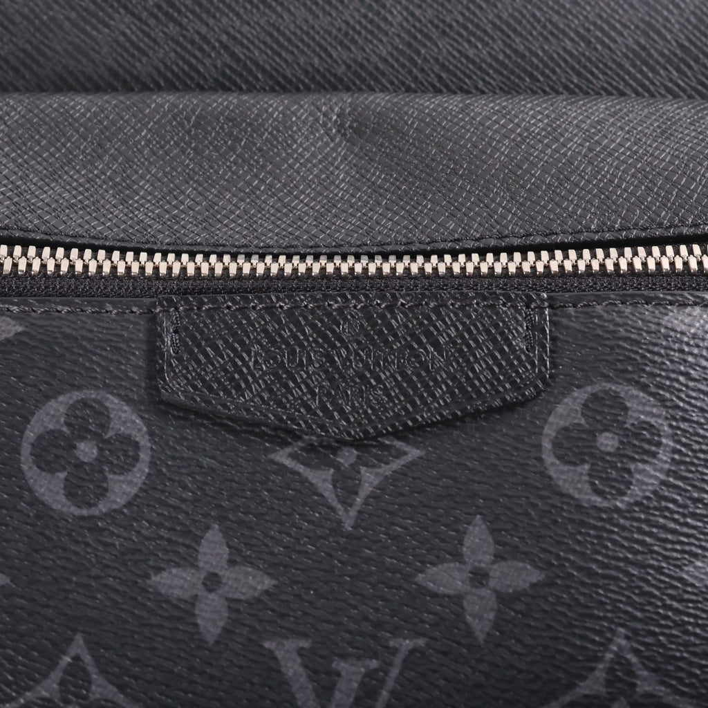 LOUIS VUITTON(ルイヴィトン) タイガラマ アウトドア・メッセンジャー PM ショルダーバッグ ブラック レザー×PVC M30233 シルバー金具 レディース