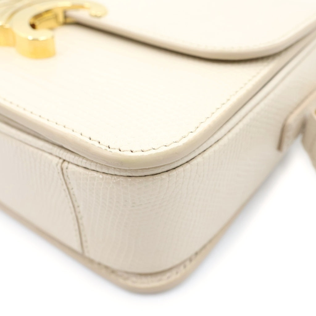 CELINE(セリーヌ) トリオンフ ティーン ショルダーバッグ ゴールド金具 ホワイト レディース