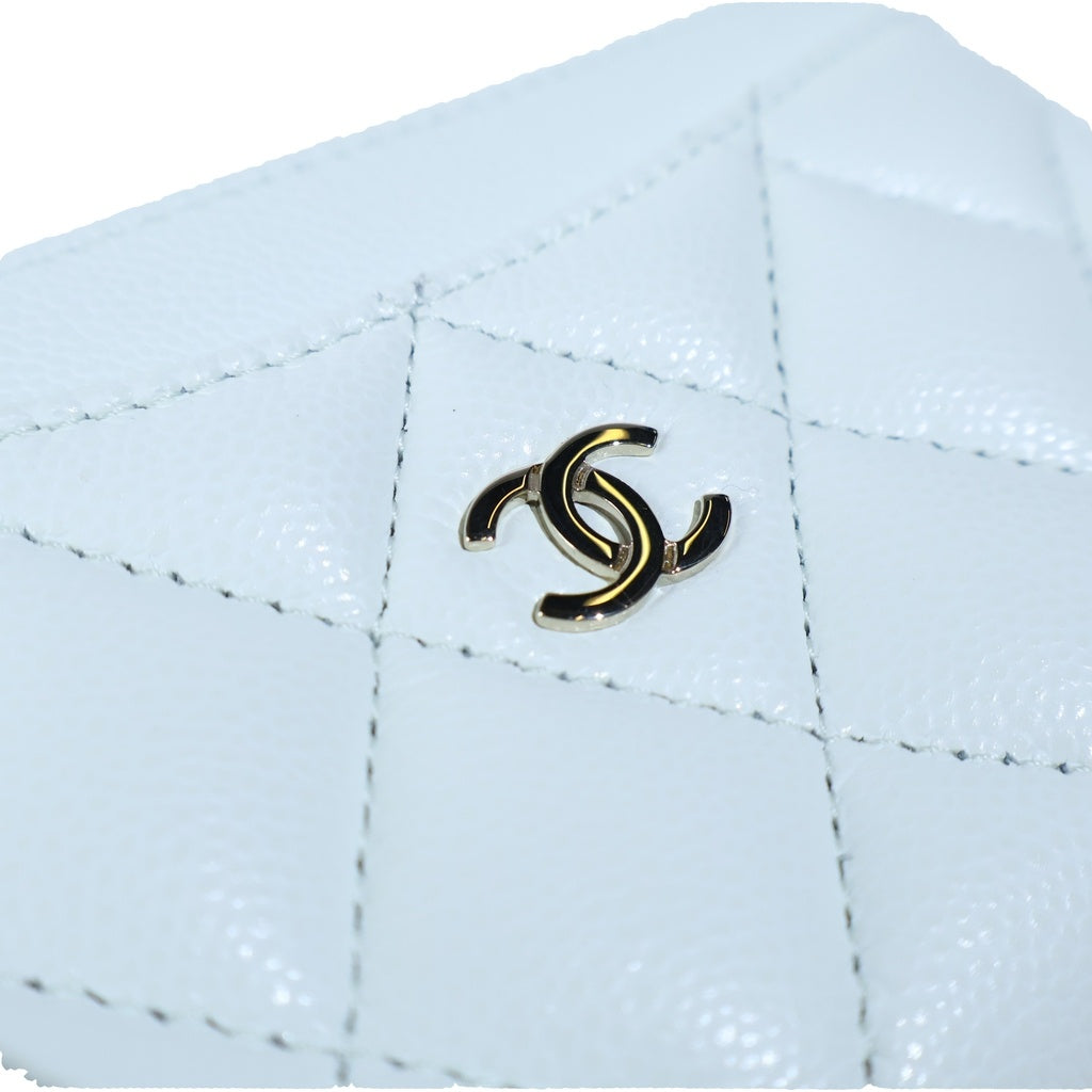 CHANEL(シャネル) マトラッセ フラグメントケース ジップ カードケース パスケース コインケース シルバー金具 キャビアスキン ペールブルー レディース