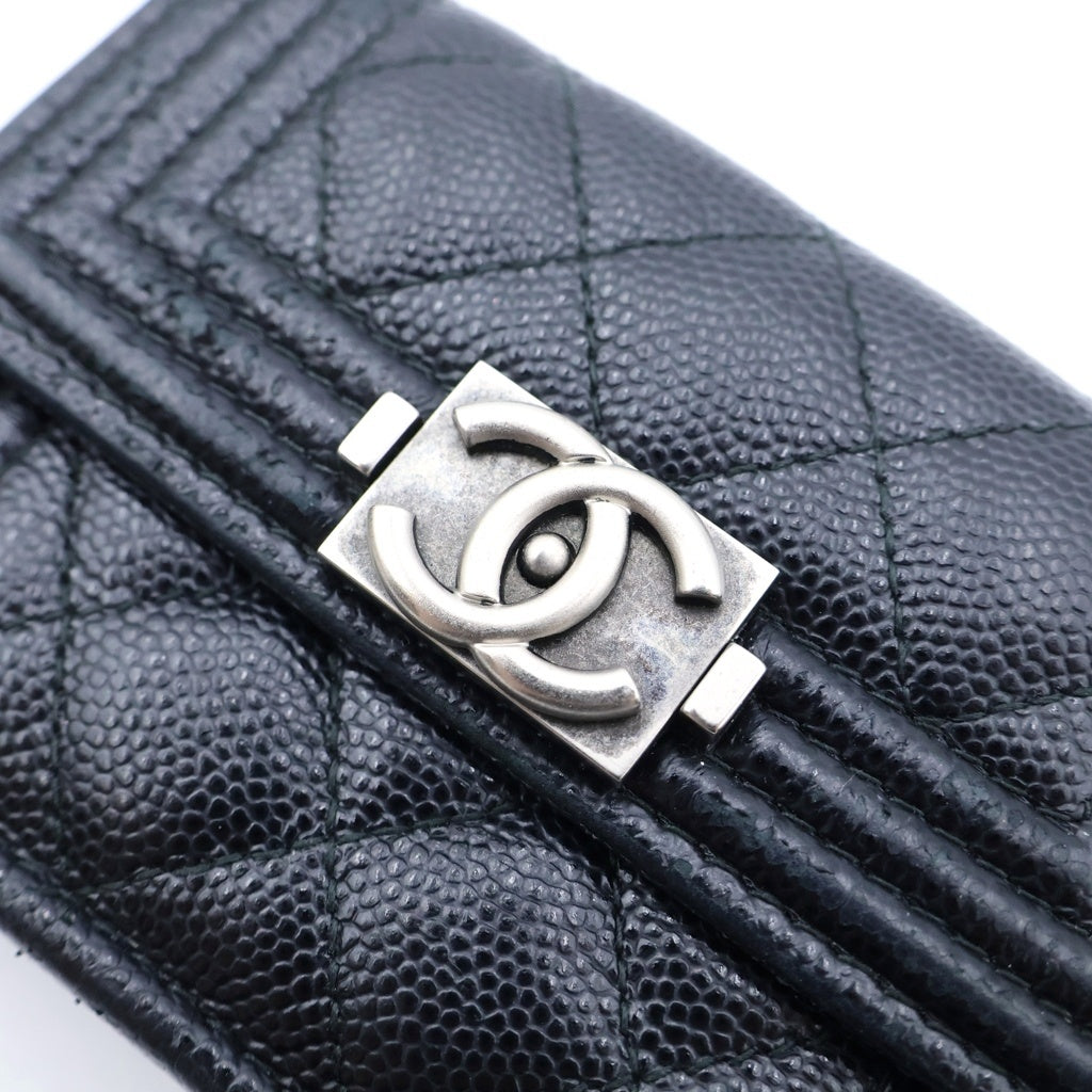 CHANEL(シャネル) ボーイシャネル 三つ折り財布 コンパクトウォレット コインケース ブラック キャビアスキン 25番台 シルバー金具 レディース