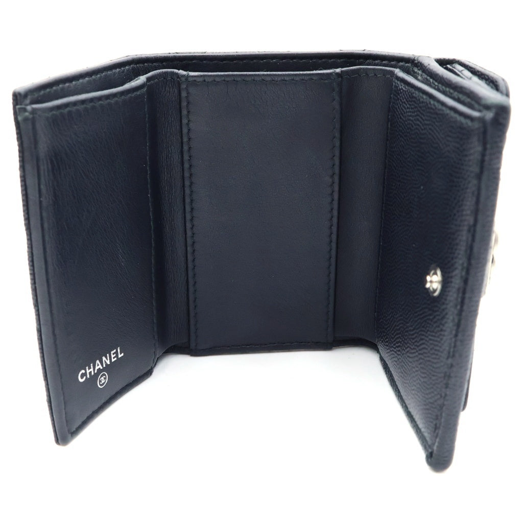 CHANEL(シャネル) ボーイシャネル 三つ折り財布 コンパクトウォレット コインケース ブラック キャビアスキン 25番台 シルバー金具 レディース