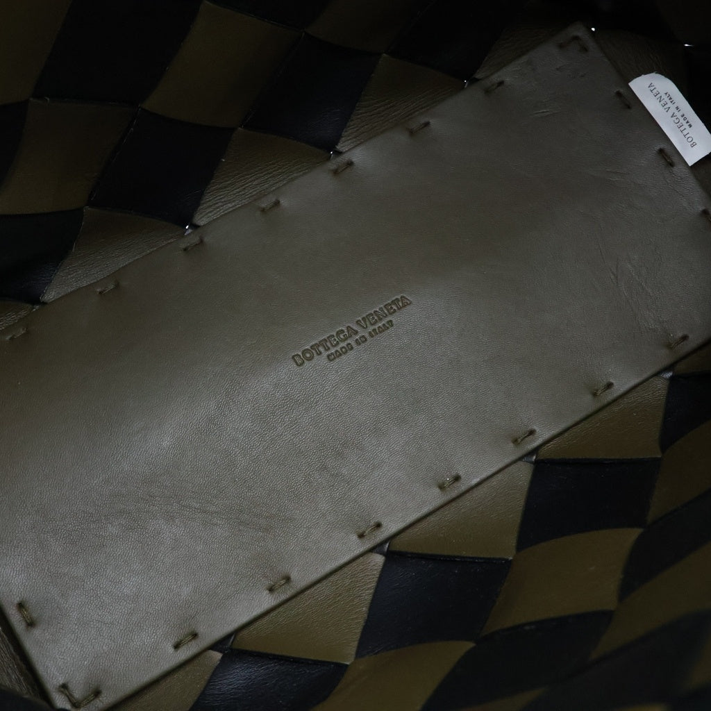 BOTTEGA VENETA(ボッテガヴェネタ) マキシカバ イントレチャート 2WAYハンドバッグ ショルダーバッグ トートバッグ バイカラー カーキ×ブラック レザー ゴールド金具 レディース