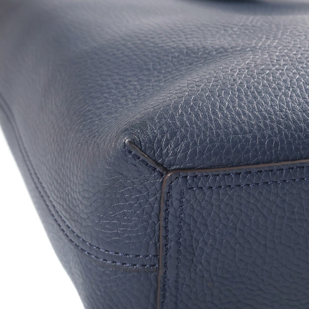 LOUIS VUITTON(ルイヴィトン) カバ ヴィワヤージュ NV トートバック トリヨンレザー ネイビー M53240 レディース