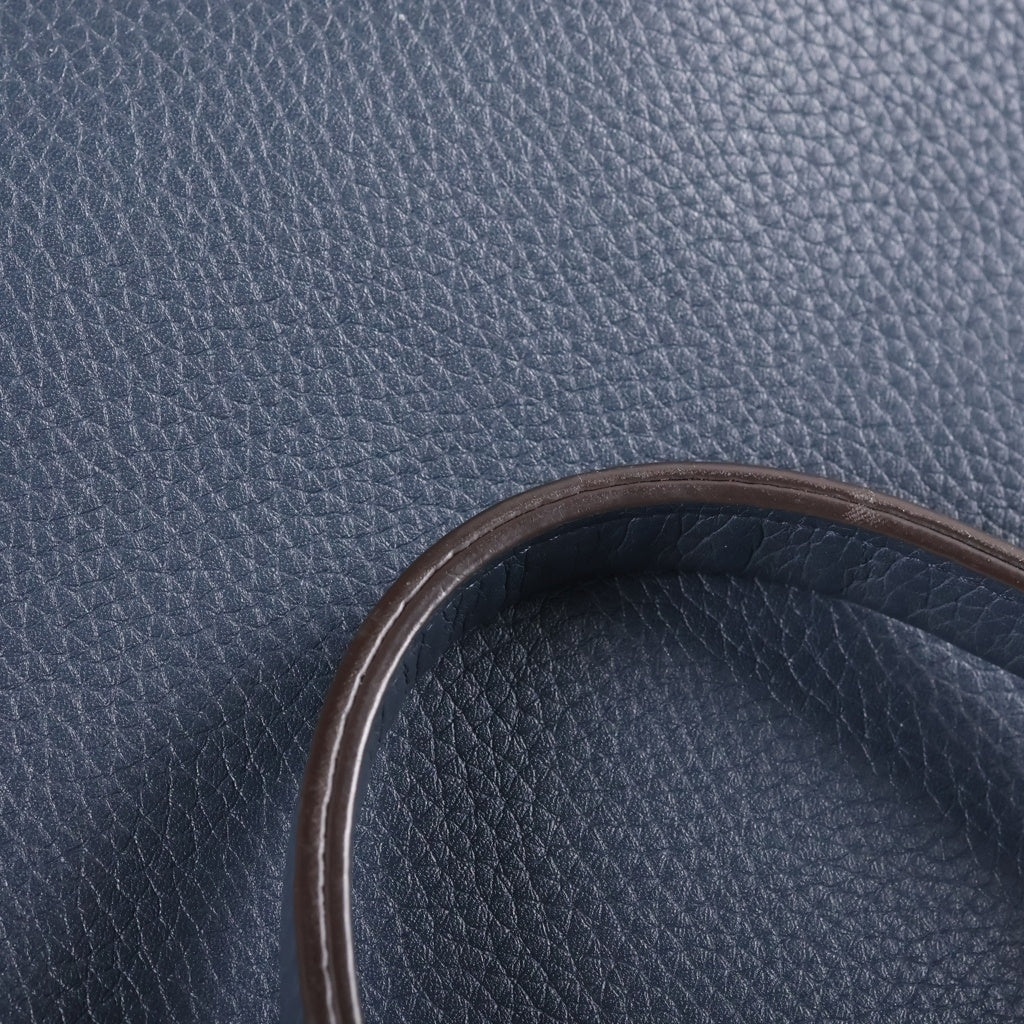 LOUIS VUITTON(ルイヴィトン) カバ ヴィワヤージュ NV トートバック トリヨンレザー ネイビー M53240 レディース