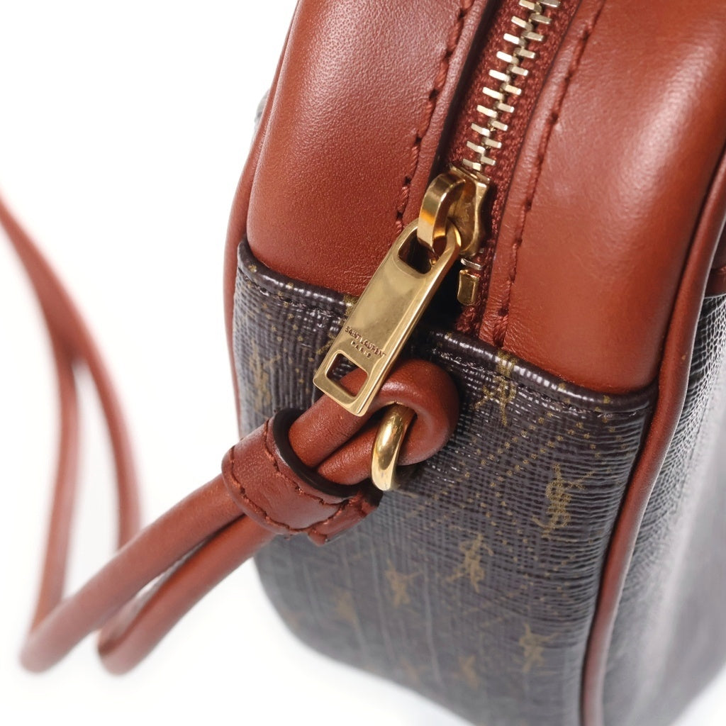 YVES SAINT LAURENT(イヴサンローラン) ル モノグラム クールバッグ カサンドラロゴ PVC レザー ショルダーバッグ ゴールド金具 ブラウン 675260 レディース