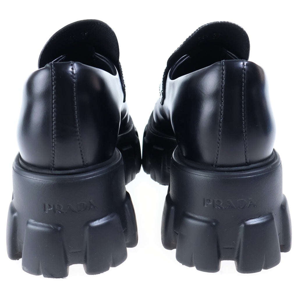 PRADA(プラダ) モノリス トライアングルロゴプレートローファー 三角ロゴ ブラック レディース