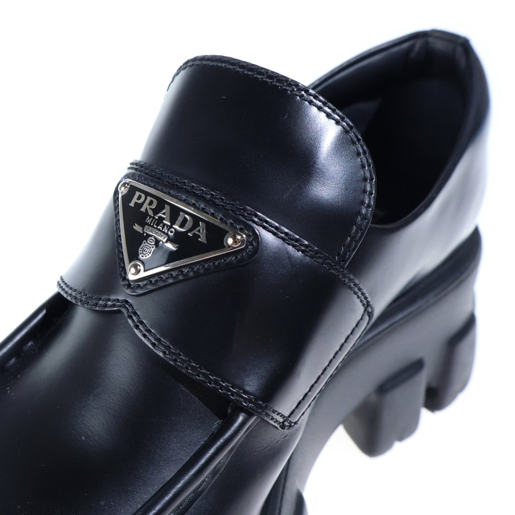PRADA(プラダ) モノリス トライアングルロゴプレートローファー 三角ロゴ ブラック レディース