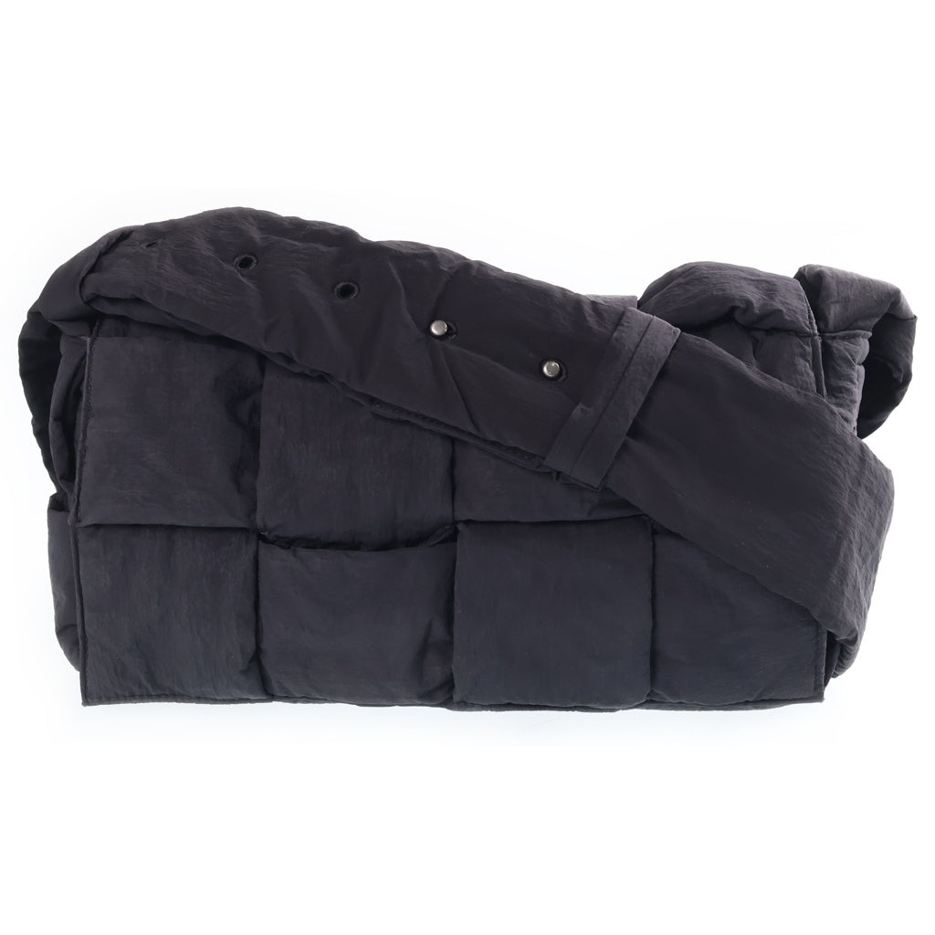 BOTTEGA VENETA(ボッテガヴェネタ) パデットカセット ショルダーバッグ ブラック ナイロン レディース