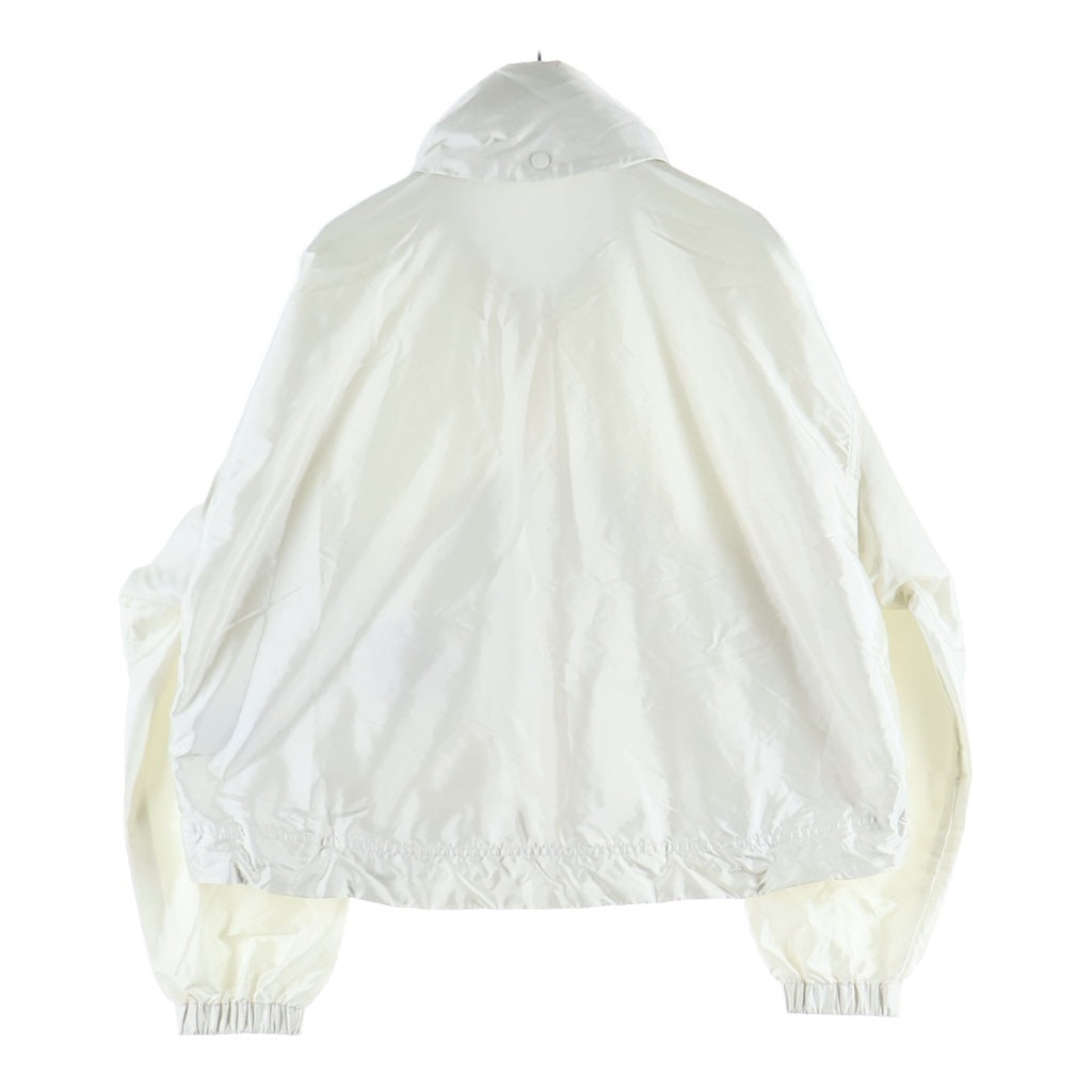 MONCLER(モンクレール) 24AW HEMAR ヘマル ワッペンロゴ ジップアップ フーデッド ナイロン ジャケット ホワイト J20931A00046 レディース