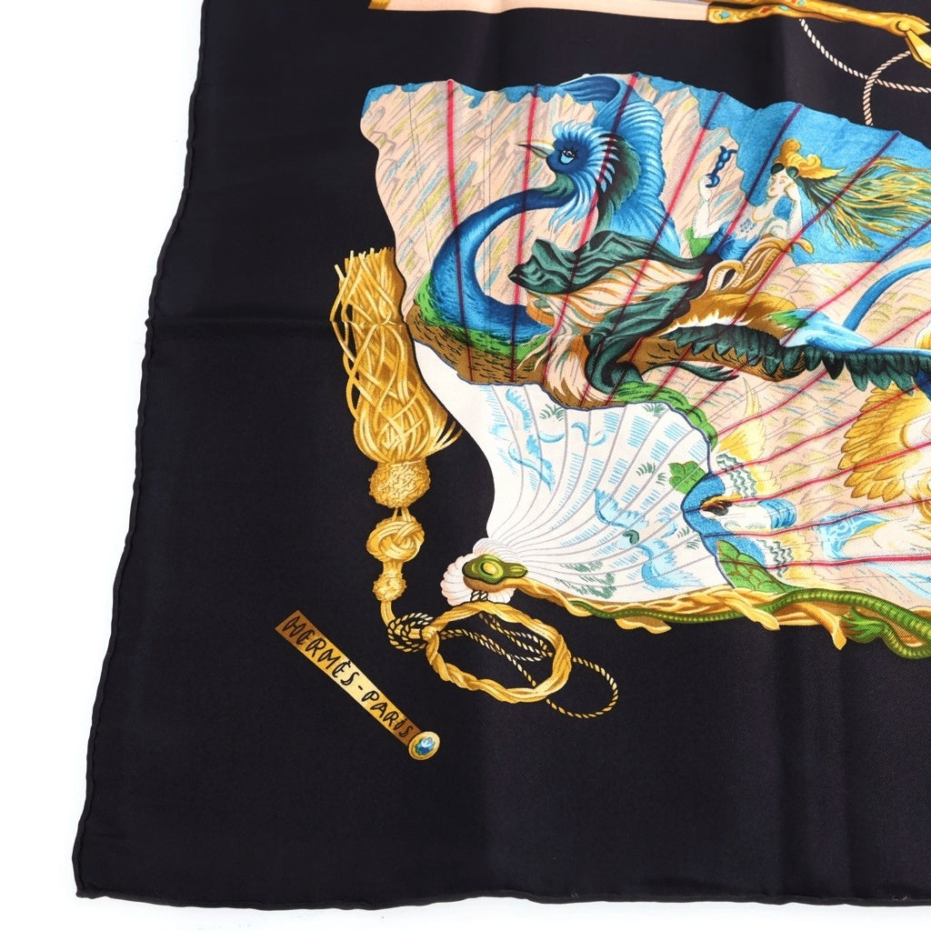 HERMES(エルメス) カレ90 シルクスカーフ BRISE de CHARME 魅惑のそよ風 ブラック×マルチカラー レディース