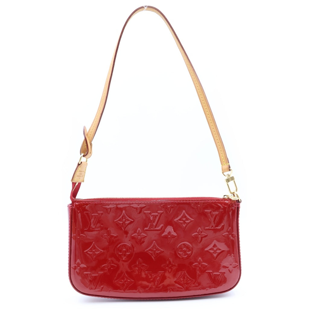LOUIS VUITTON(ルイヴィトン) モノグラム ヴェルニ ポシェットアクセソワール ハンドバッグ レッド エナメル×レザー M91577 レディース