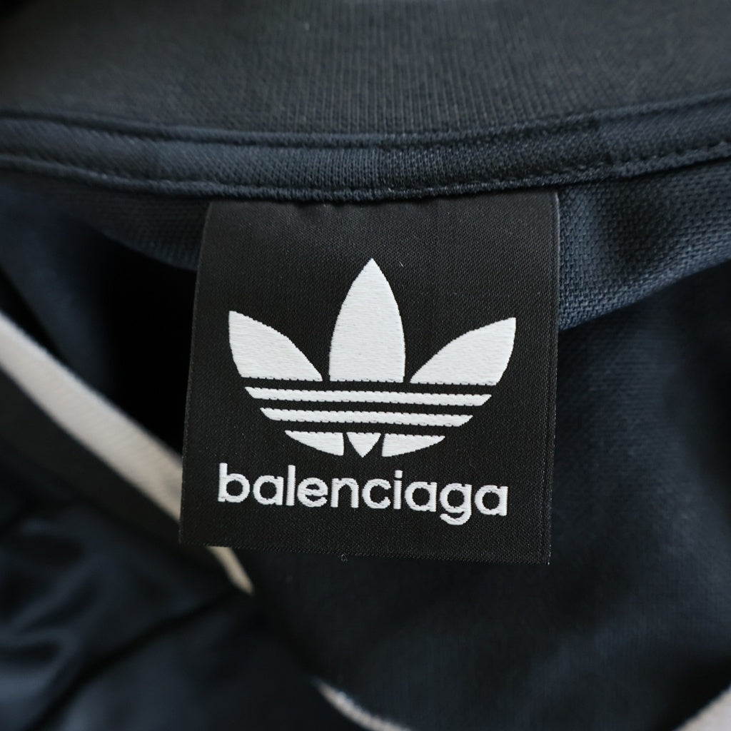 BALENCIAGA(バレンシアガ) adidas アディダス オーバーサイズ Tシャツ 半袖 サッカー Vネック ポリエステル 723663