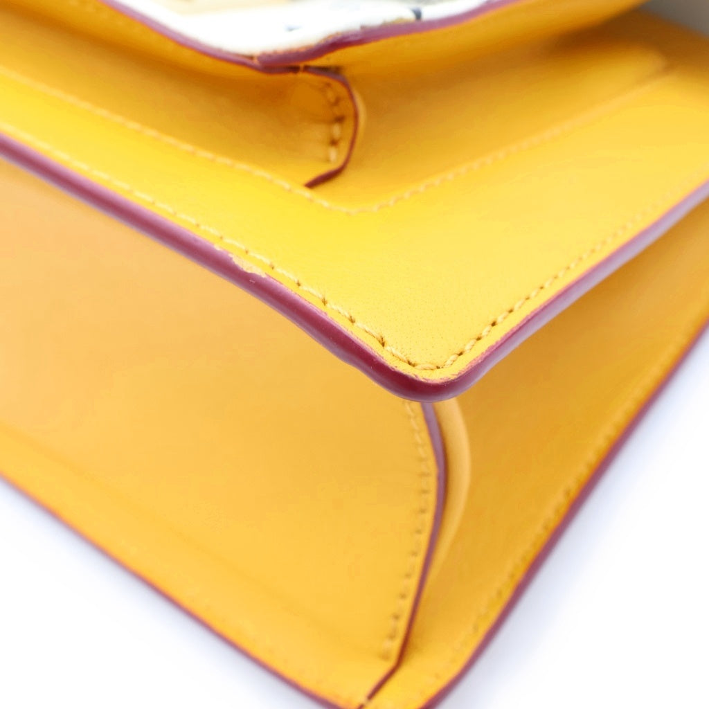 MCM(エム シー エム) ヴィセトス 2WAYハンドバッグ ショルダーバッグ ホワイト×ブラウン レザー ゴールド金具 レディース