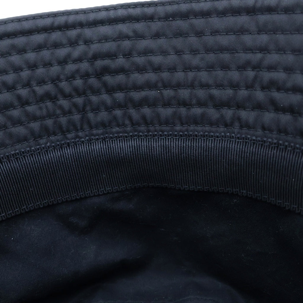 PRADA(プラダ) RE-NYLON リナイロン トライアングルロゴプレート バケットハット 帽子 ブラック 2HC137 レディース