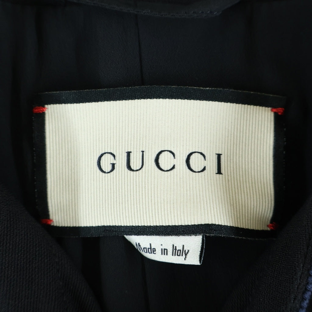 GUCCI(グッチ) ノーカラー ジャケット アウター GG パールボタン ブラック/レッド 482665 ZHM18 レディース