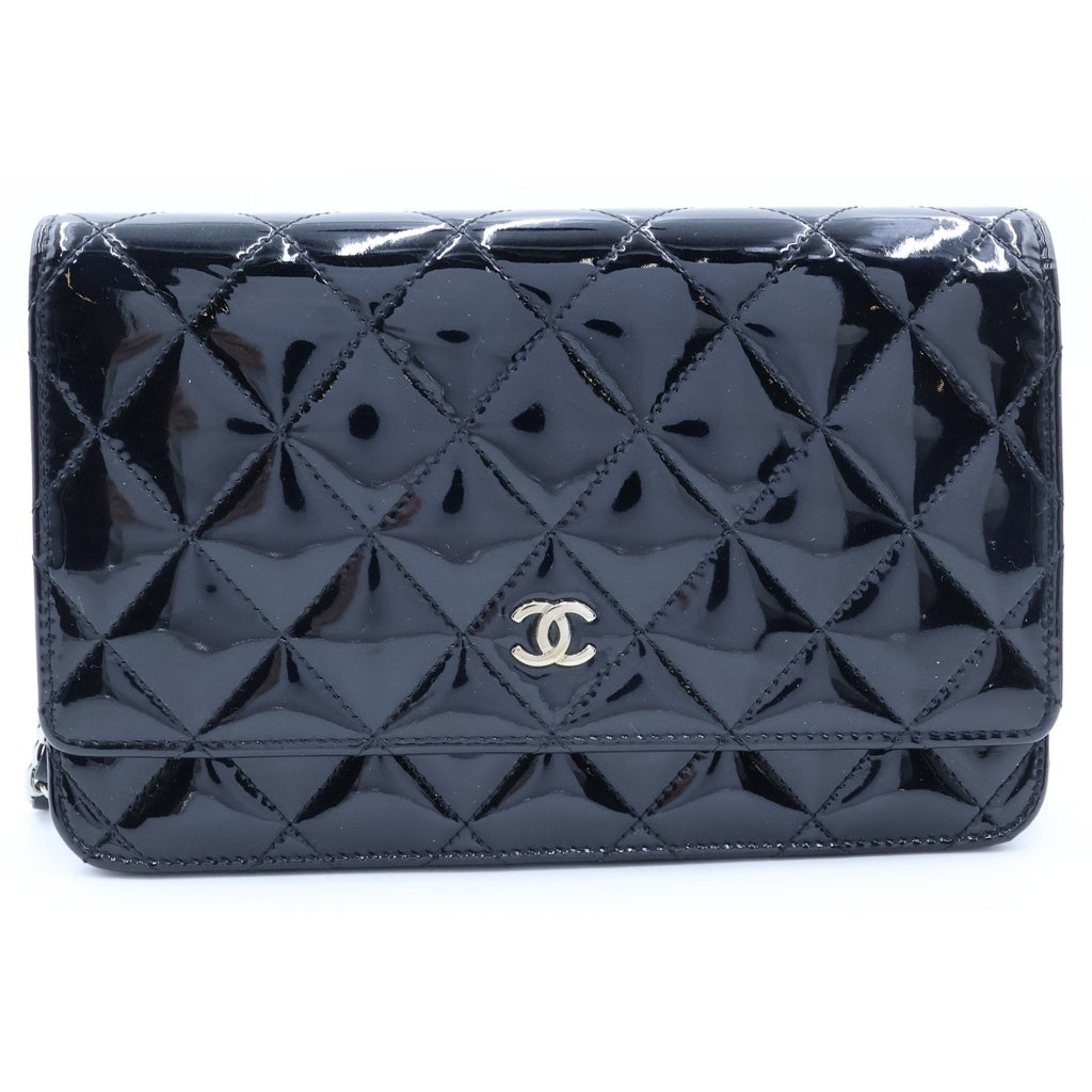 CHANEL(シャネル) マトラッセ チェーンウォレット ショルダーバッグ ブラック パテントレザー 18番台 A33814 シルバー金具 レディース