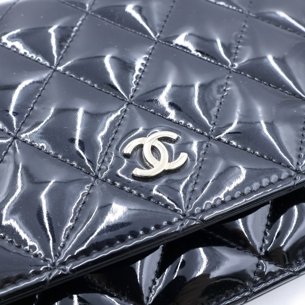 CHANEL(シャネル) マトラッセ チェーンウォレット ショルダーバッグ ブラック パテントレザー 18番台 A33814 シルバー金具 レディース