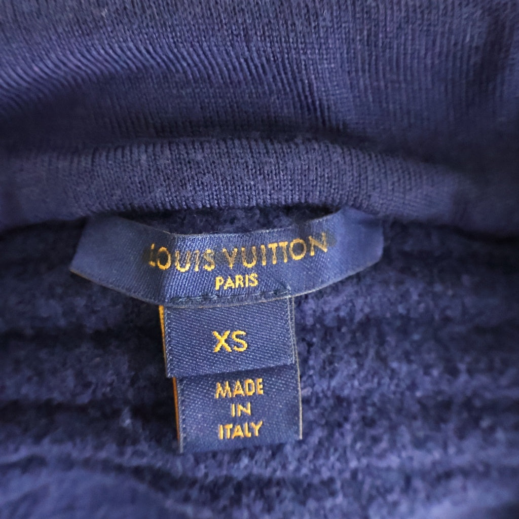 LOUIS VUITTON(ルイヴィトン) ロゴエンボス ジップパーカー フーディー ネイビー ウール RW202W レディース