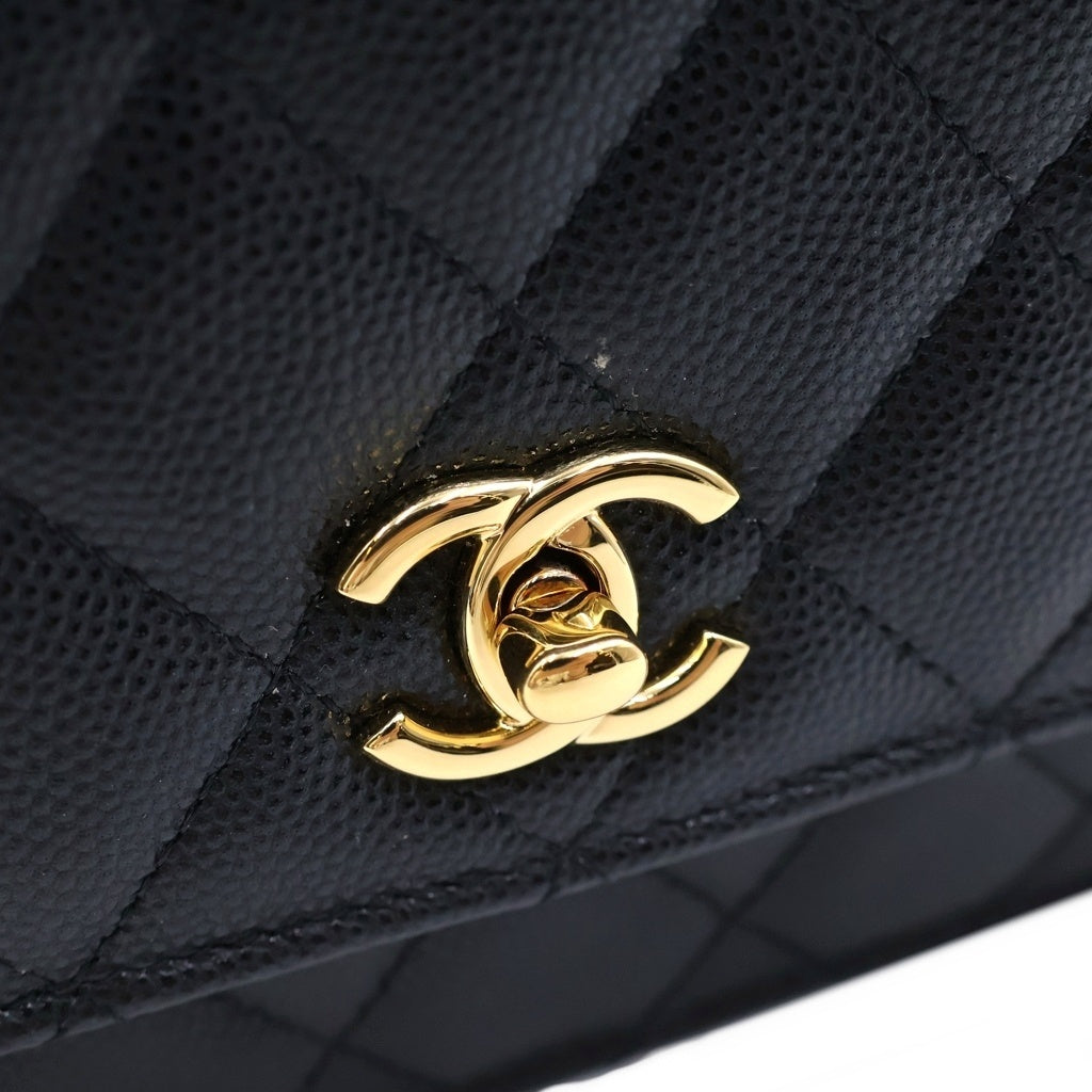 CHANEL(シャネル) マトラッセ チェーンウォレット ショルダーバッグ バッグチャーム付き ゴールド金具 キャビアスキン AP3318 レディース