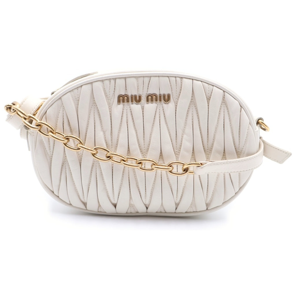 miumiu(ミュウミュウ) マテラッセ オーバルショルダーバッグ ホワイト レザー ゴールド金具