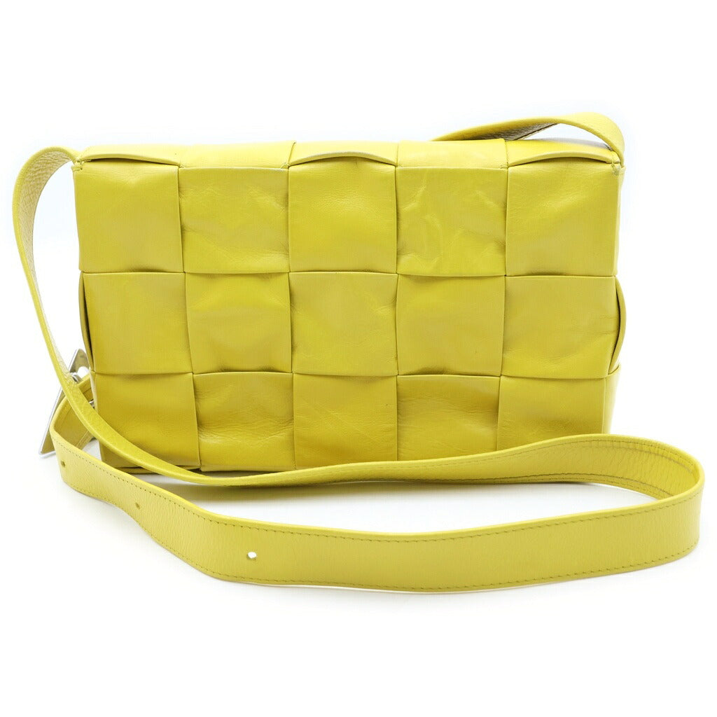 BOTTEGA VENETA(ボッテガヴェネタ) マキシイントレチャート カセット ショルダーバッグ イエロー レザー シルバー金具