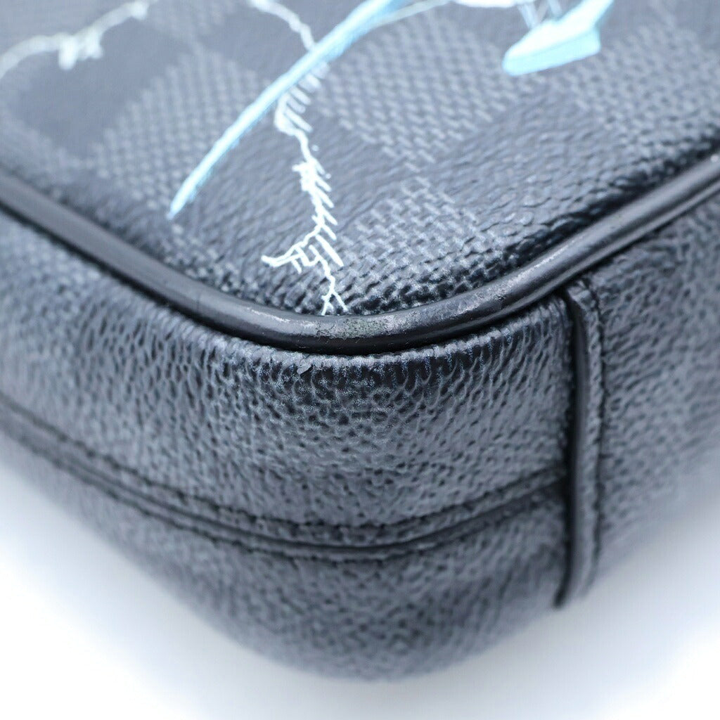 LOUIS VUITTON(ルイヴィトン) ダミエグラフィット ダヌーブPM ショルダーバッグ ブラック レザー×PVC N40239 シルバー金具