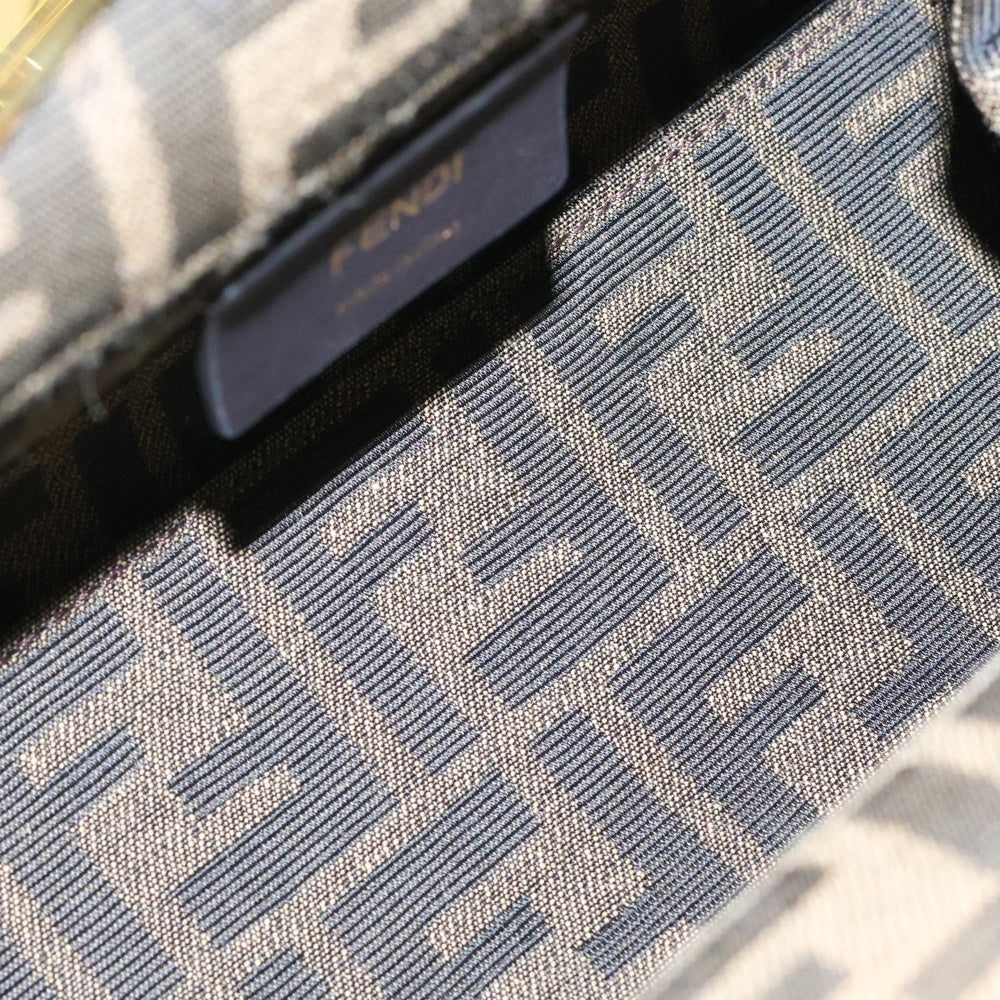 FENDI(フェンディ) ファースト スモール ショルダーバッグ ミニバッグ レッド オレンジ ゴールド金具 レザー 8BP129