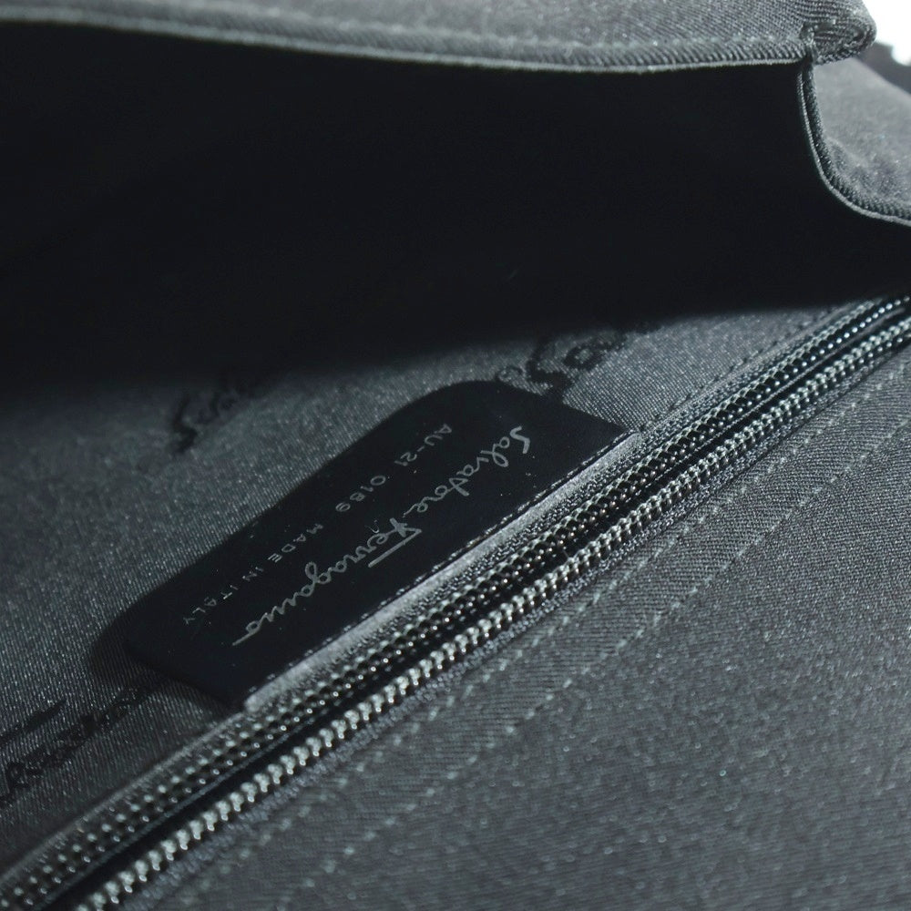 Salvatore Ferragamo(サルヴァトーレ フェラガモ) ショルダーバッグ ミニバッグ ブラック シルバー金具