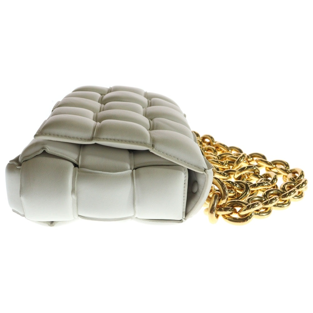 BOTTEGA VENETA(ボッテガヴェネタ) マキシイントレチャート カセットバッグ チェーンレザーショルダーバッグ ハンドバッグ ホワイト 631421 VBWZ0 9143