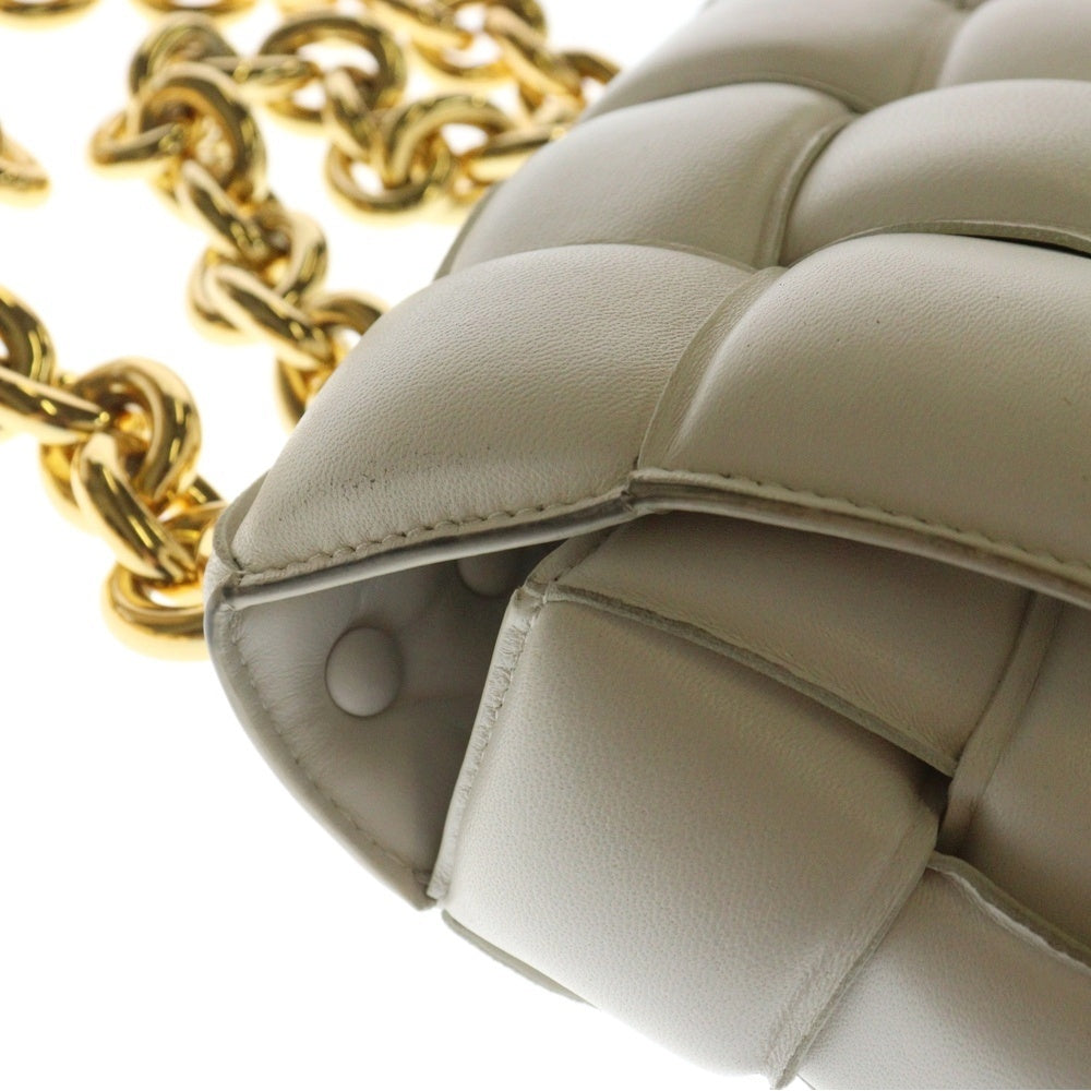 BOTTEGA VENETA(ボッテガヴェネタ) マキシイントレチャート カセットバッグ チェーンレザーショルダーバッグ ハンドバッグ ホワイト 631421 VBWZ0 9143
