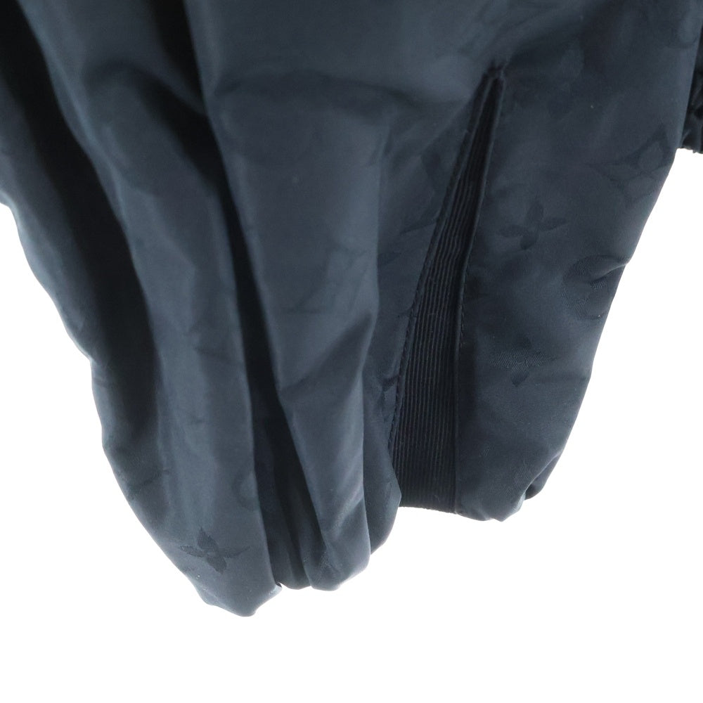 LOUIS VUITTON(ルイヴィトン) 22SS モノグラム総柄 ギャザーデザイン クロップド ショート丈 ジップアップ ボンバージャケット ブルゾン ブラック レディース RW221B FLX FMOW75