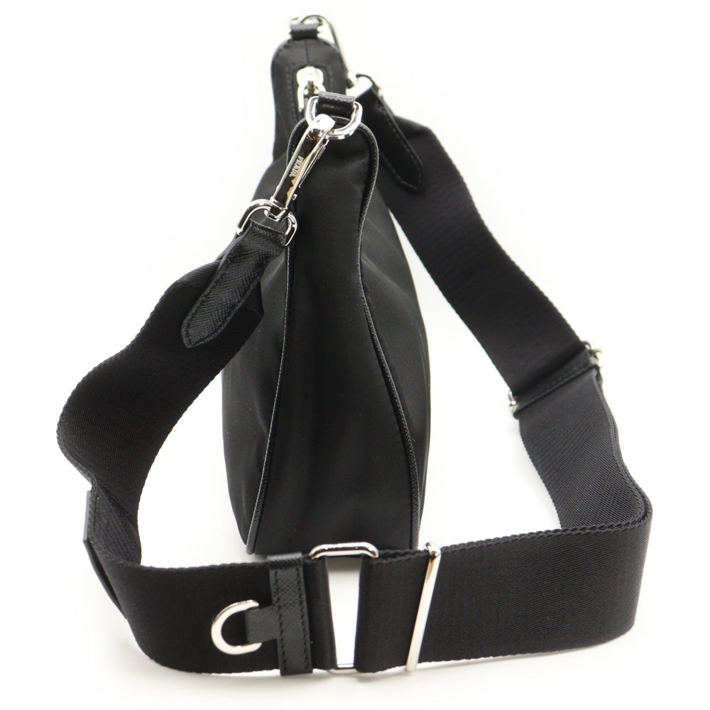 PRADA(プラダ) Re-Edition 2005 Re-Nylon ショルダーバッグ チェーンバッグ ブラック ナイロン 1BH204 シルバー金具