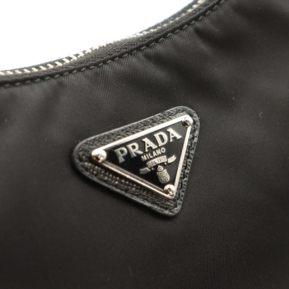 PRADA(プラダ) Re-Edition 2005 Re-Nylon ショルダーバッグ チェーンバッグ ブラック ナイロン 1BH204 シルバー金具