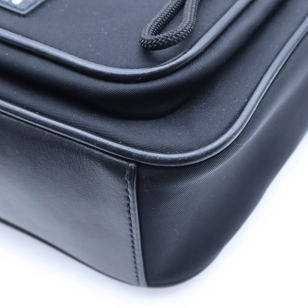 BURBERRY(バーバリー) ショルダーバッグ ブラック ナイロン ロゴ