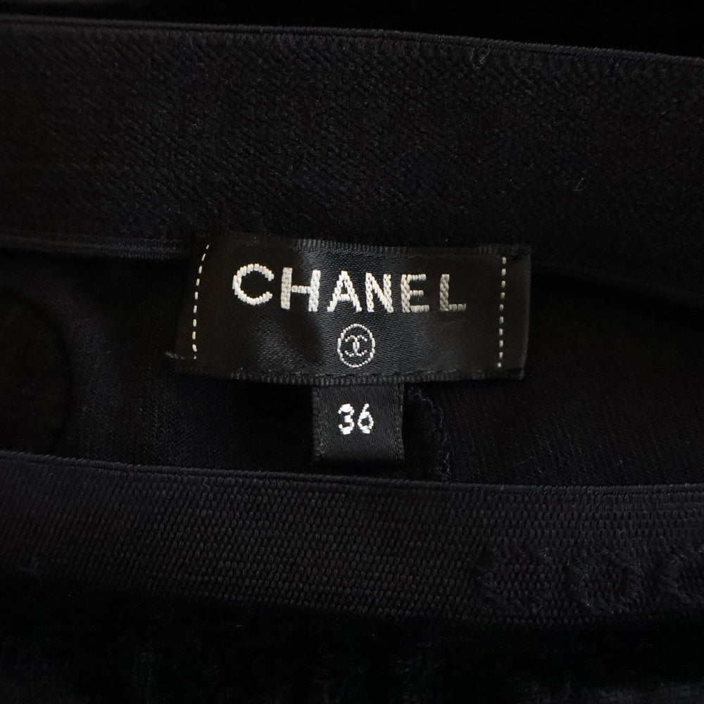 CHANEL(シャネル) 21AW ココマークボタン アイコンモチーフ ベロア レギンス パンツ ブラック レディース P70753