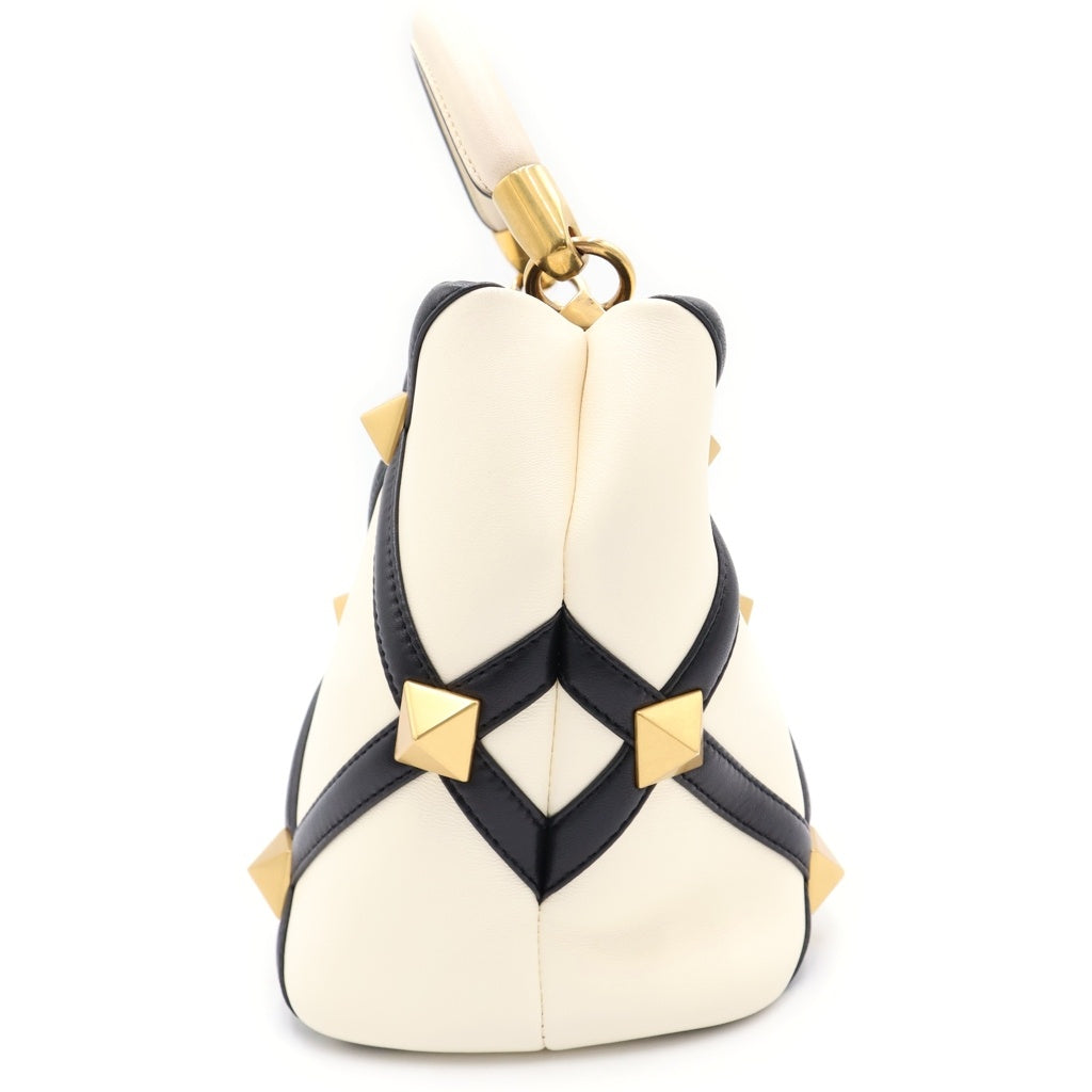 VALENTINO(ヴァレンティノ) ローマンスタッズ 2WAYバッグ ハンドバッグ ショルダーバッグ ホワイト×ブラック レザー ゴールド金具 レディース