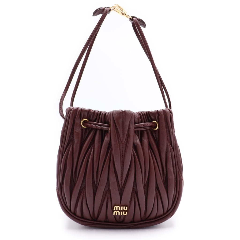 miumiu(ミュウミュウ) マテラッセ ナッパレザー ポーチ ショルダー 