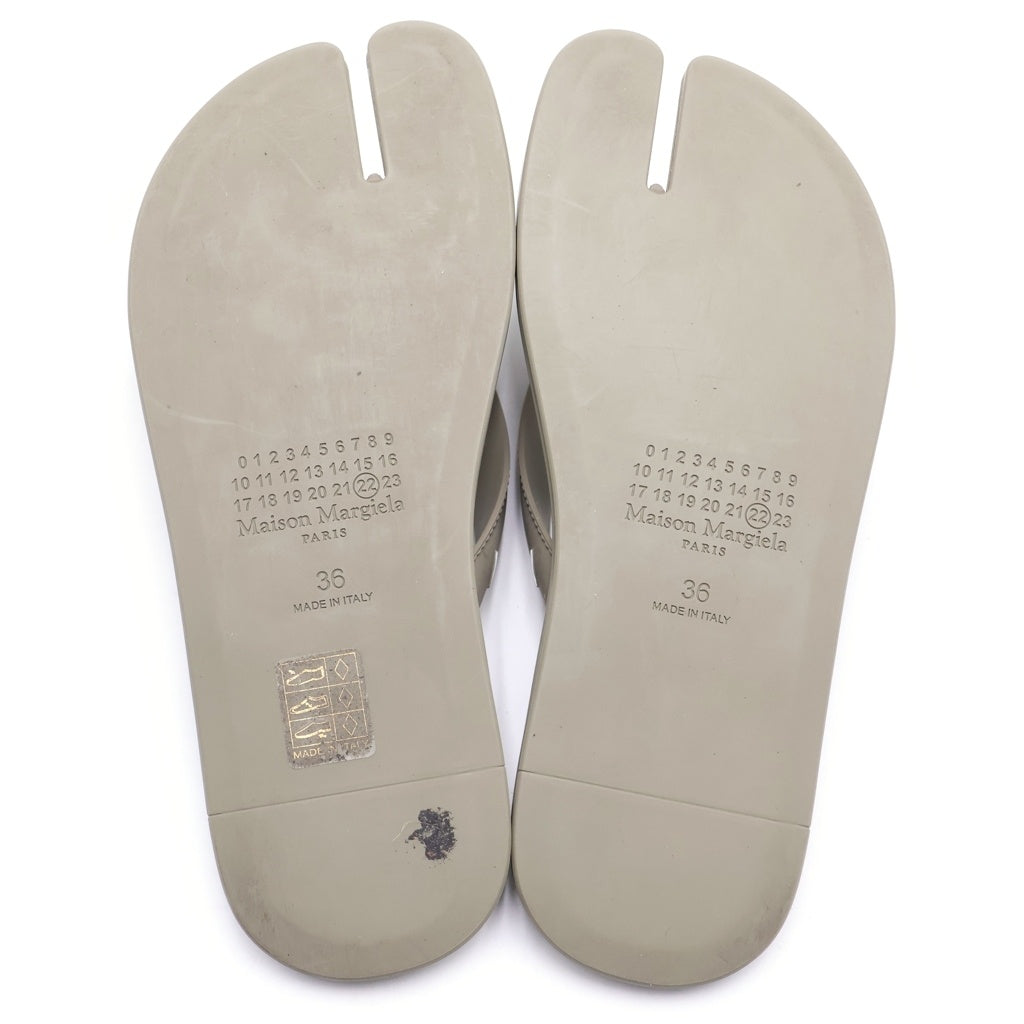MM6 Maison Margiela(エムエムシックスメゾンマルジェラ) タビ ラバー ビーチ フラットサンダル シューズ グレー レディース