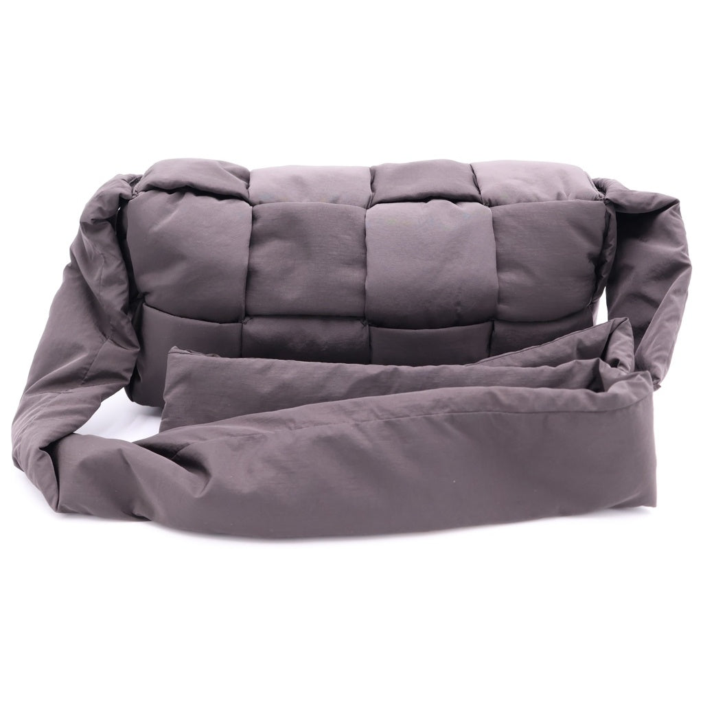 BOTTEGA VENETA(ボッテガヴェネタ) パデットテック カセット ショルダーバッグ ブラック ナイロン 628951 レディース