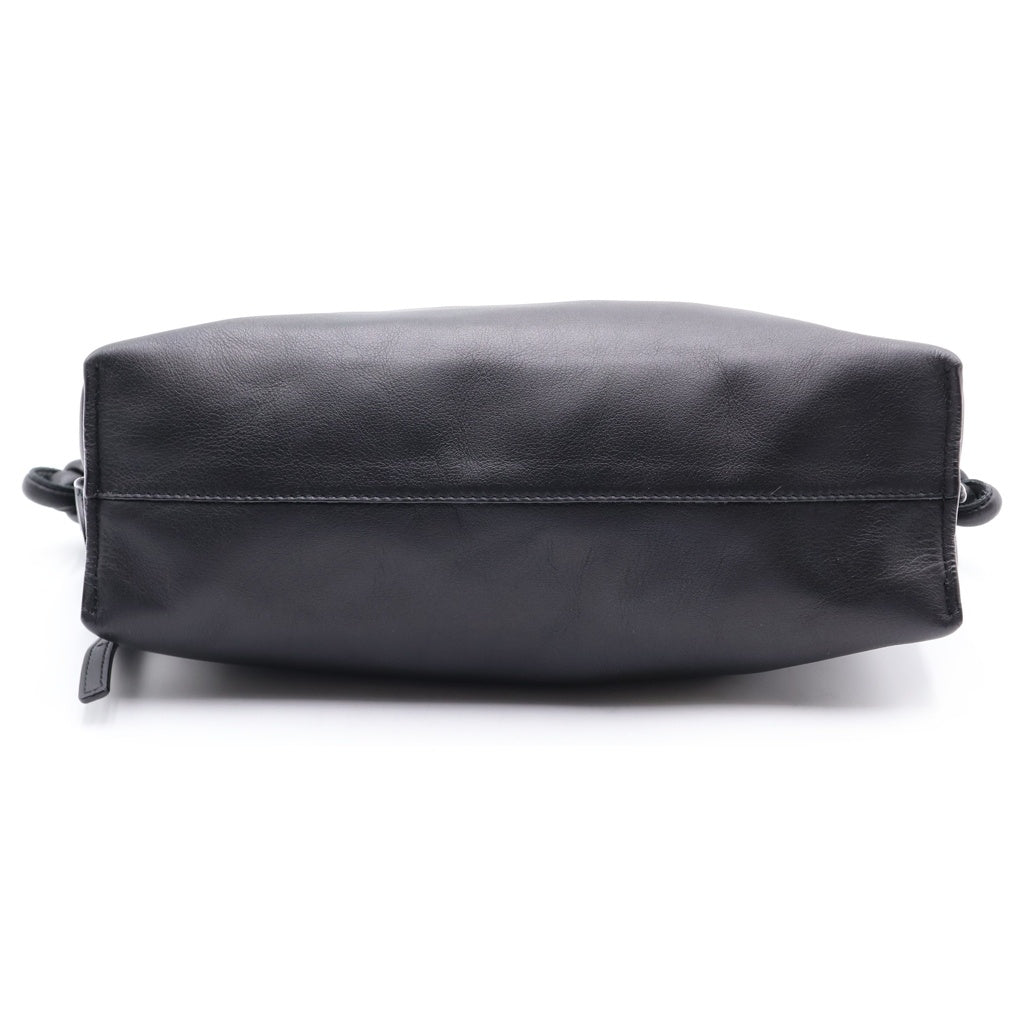 LOEWE(ロエベ) フラメンコ ミディアム ショルダーバック 巾着バッグ ブラック カーフスキン レディース